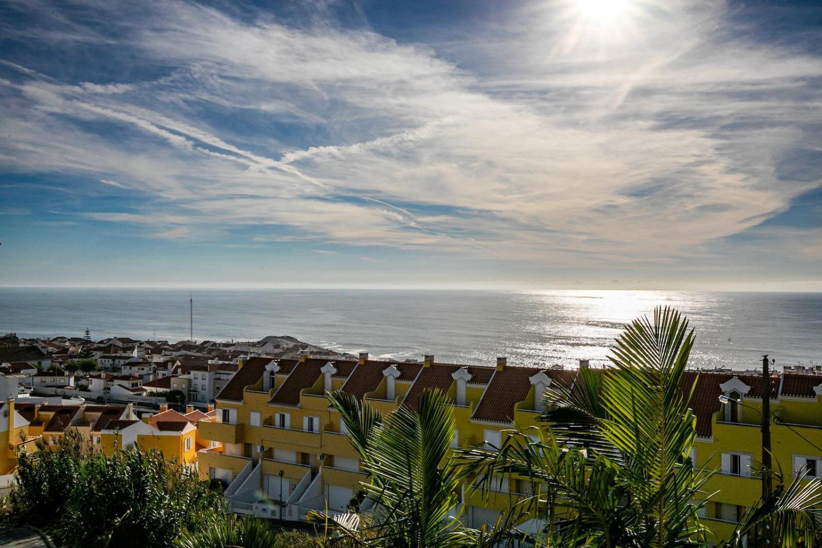 Vibing & Liming Ericeira Hotel Екстериор снимка