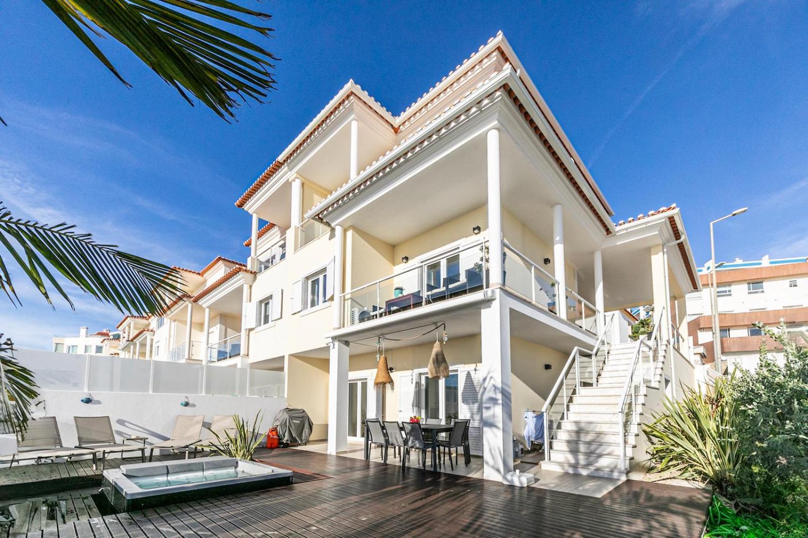 Vibing & Liming Ericeira Hotel Екстериор снимка