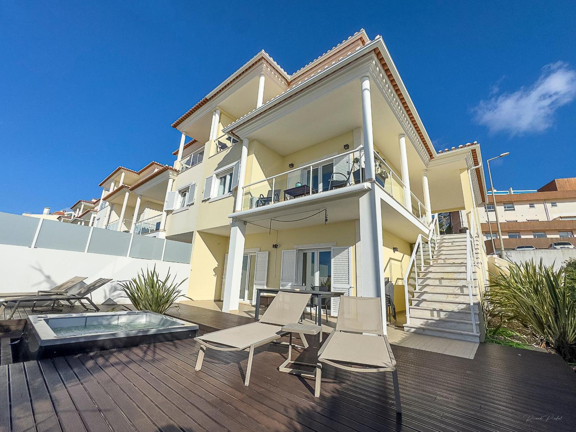 Vibing & Liming Ericeira Hotel Екстериор снимка
