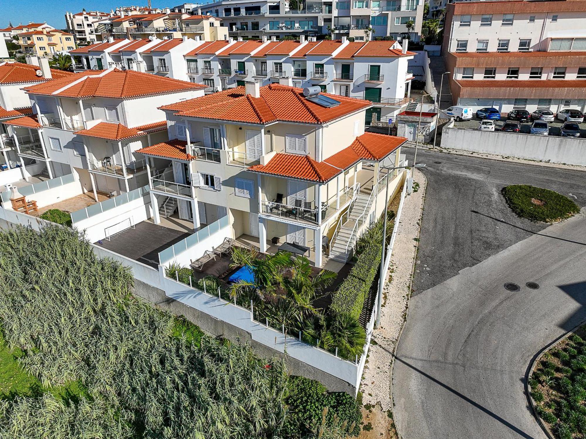 Vibing & Liming Ericeira Hotel Екстериор снимка