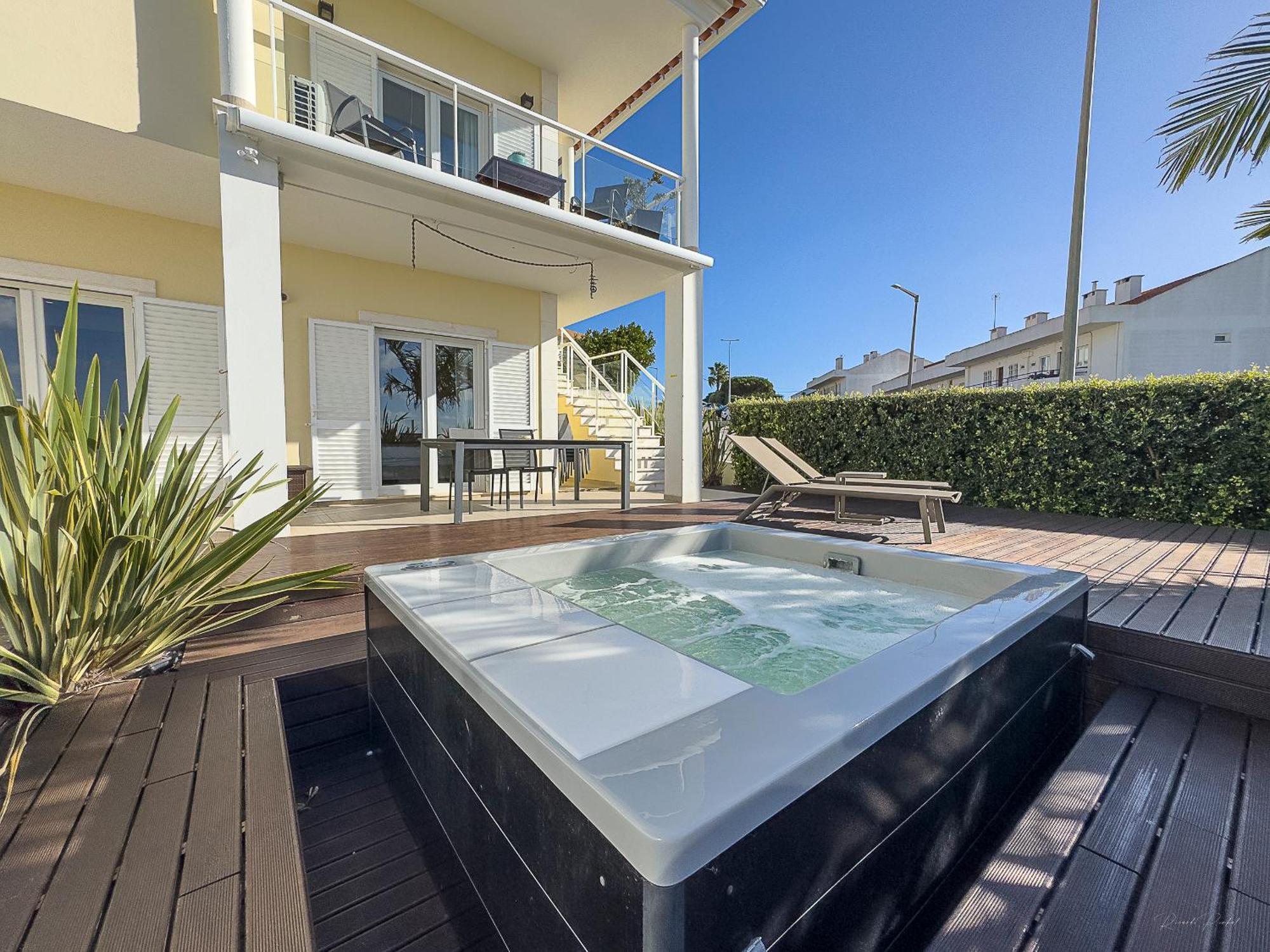Vibing & Liming Ericeira Hotel Екстериор снимка