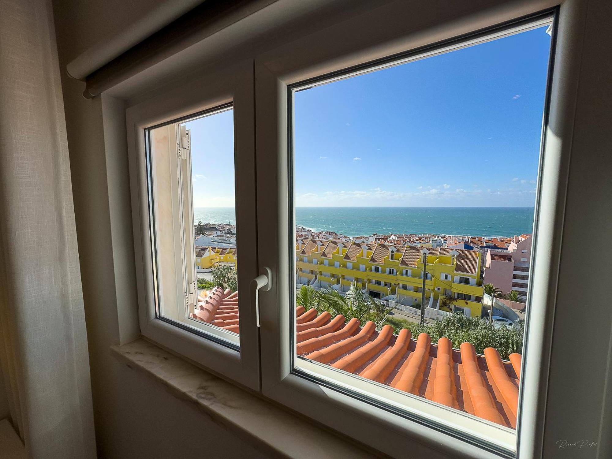 Vibing & Liming Ericeira Hotel Екстериор снимка